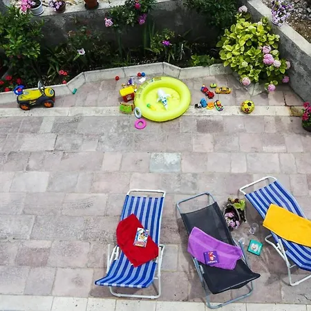 Elegant In With 40 M² Terrace Daire