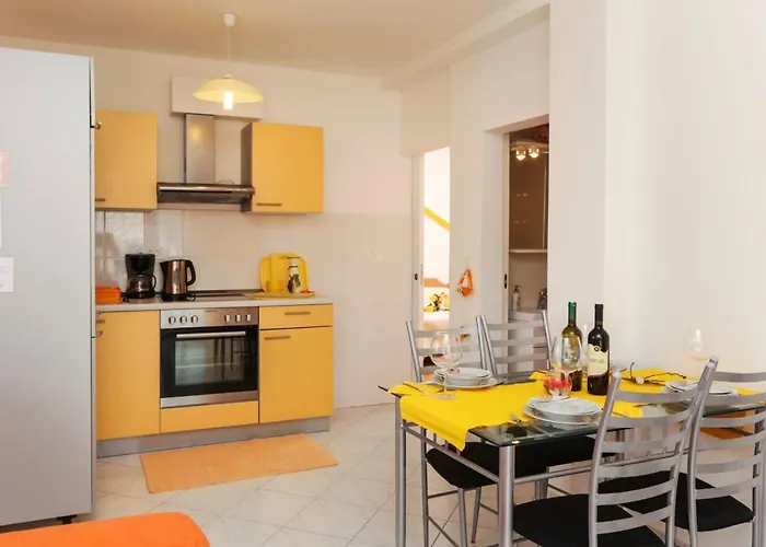 Elegant In With 40 M² Terrace Dubrovník