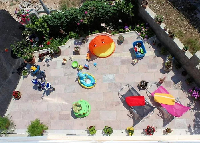 Elegant In With 40 M² Terrace شقة *