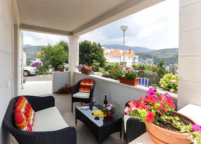 Apartmán Elegant In With 40 M² Terrace